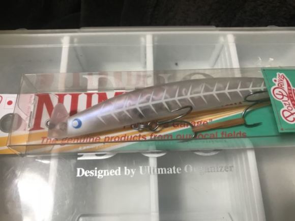 「ポジドライブガレージ ナンバー7」2018年新発売のバチ抜けルアーを導入しました